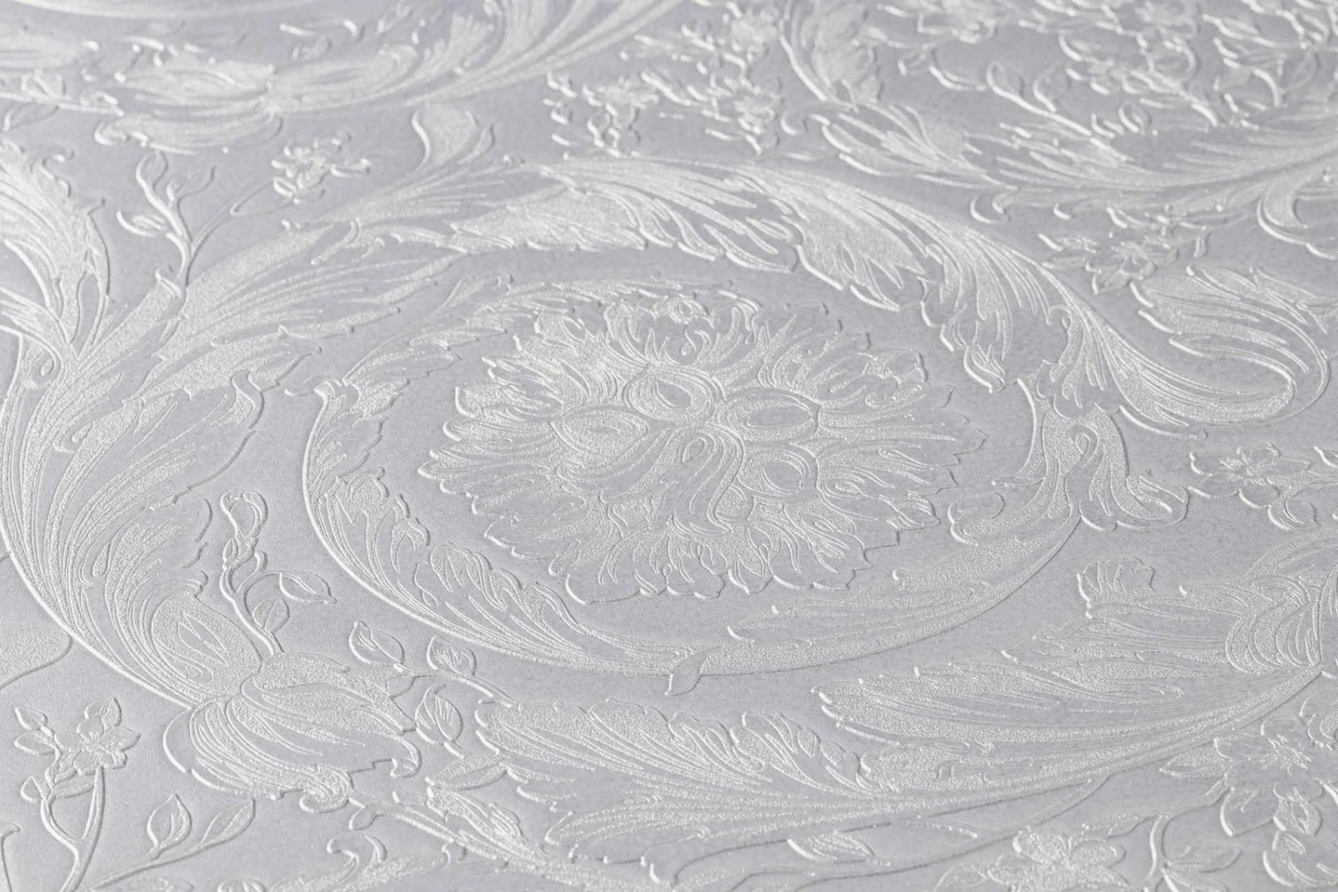 Versace Home Tapete Ornament Silbergrau Metallic 366924 4 Versace Home Tapete Ornament Silbergrau Metallic 366924 – Bild 2